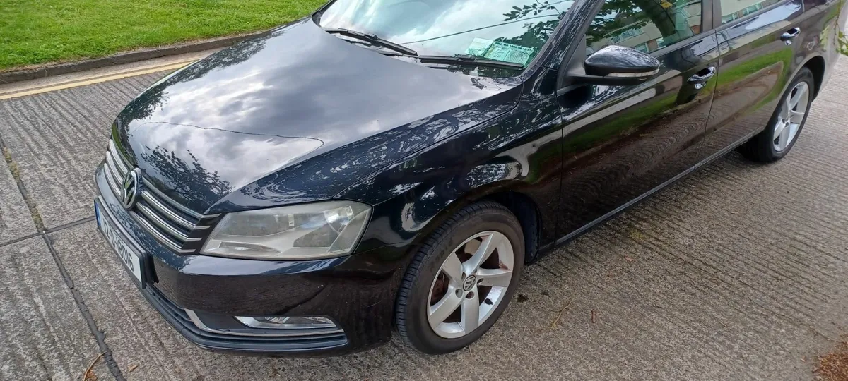 Volkswagen Passat 2012 - Image 3