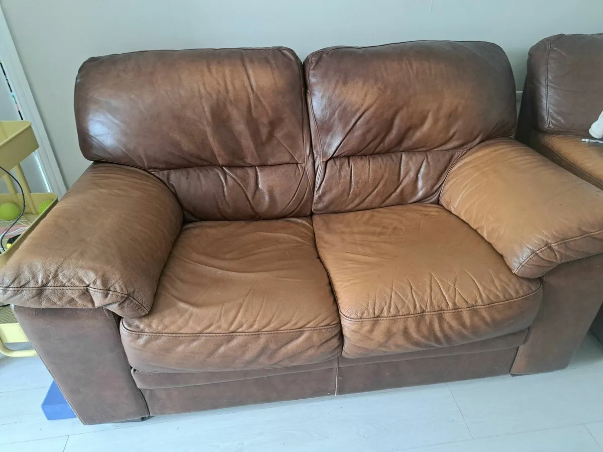 Brown Leather two seater and armchair - Image 3