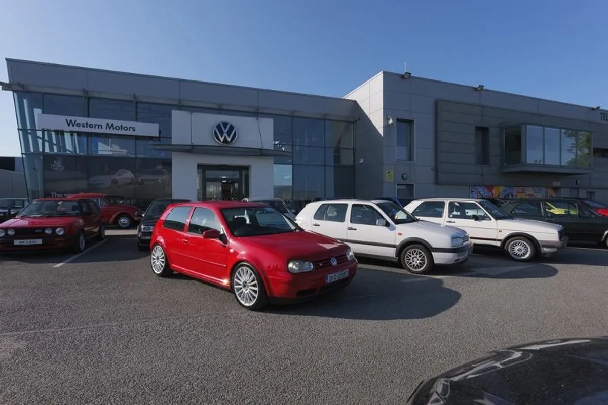 2001 Volkswagen Golf - Image 1