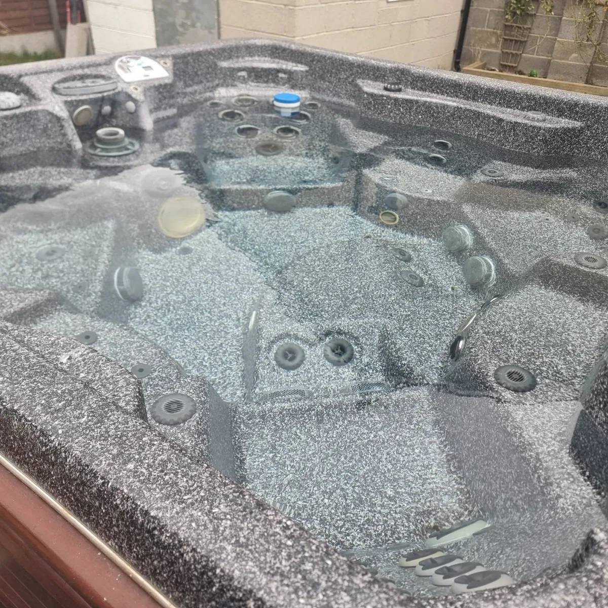 Outdoor Hot Tub Jacuzzi 7 Person - Image 2