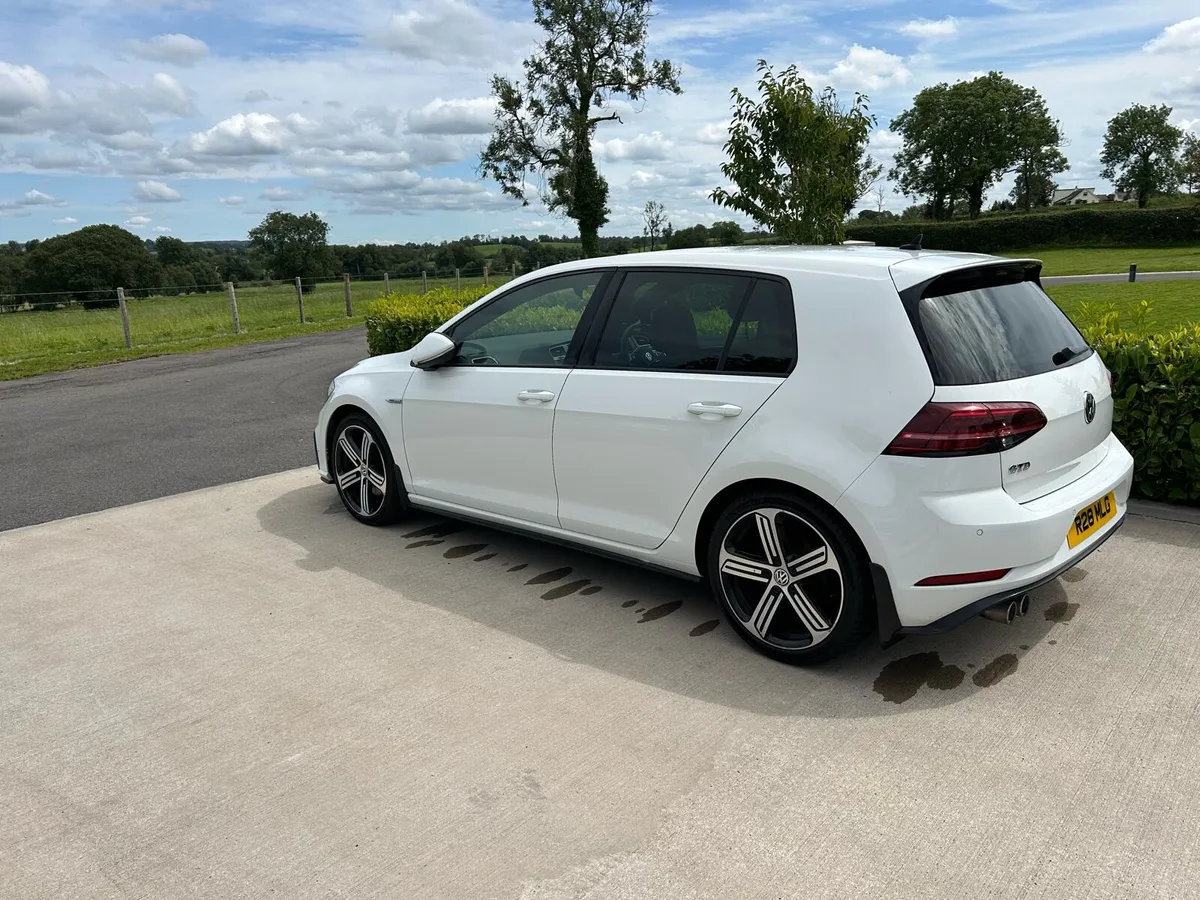 Volkswagen Golf gtd - Image 2