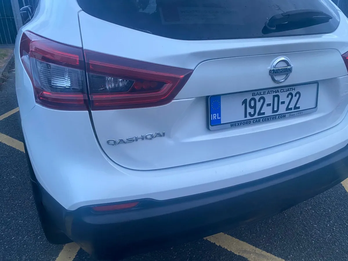 Nissan Qashqai 2019 1.3 petrol, 121000 kilometers - Image 4