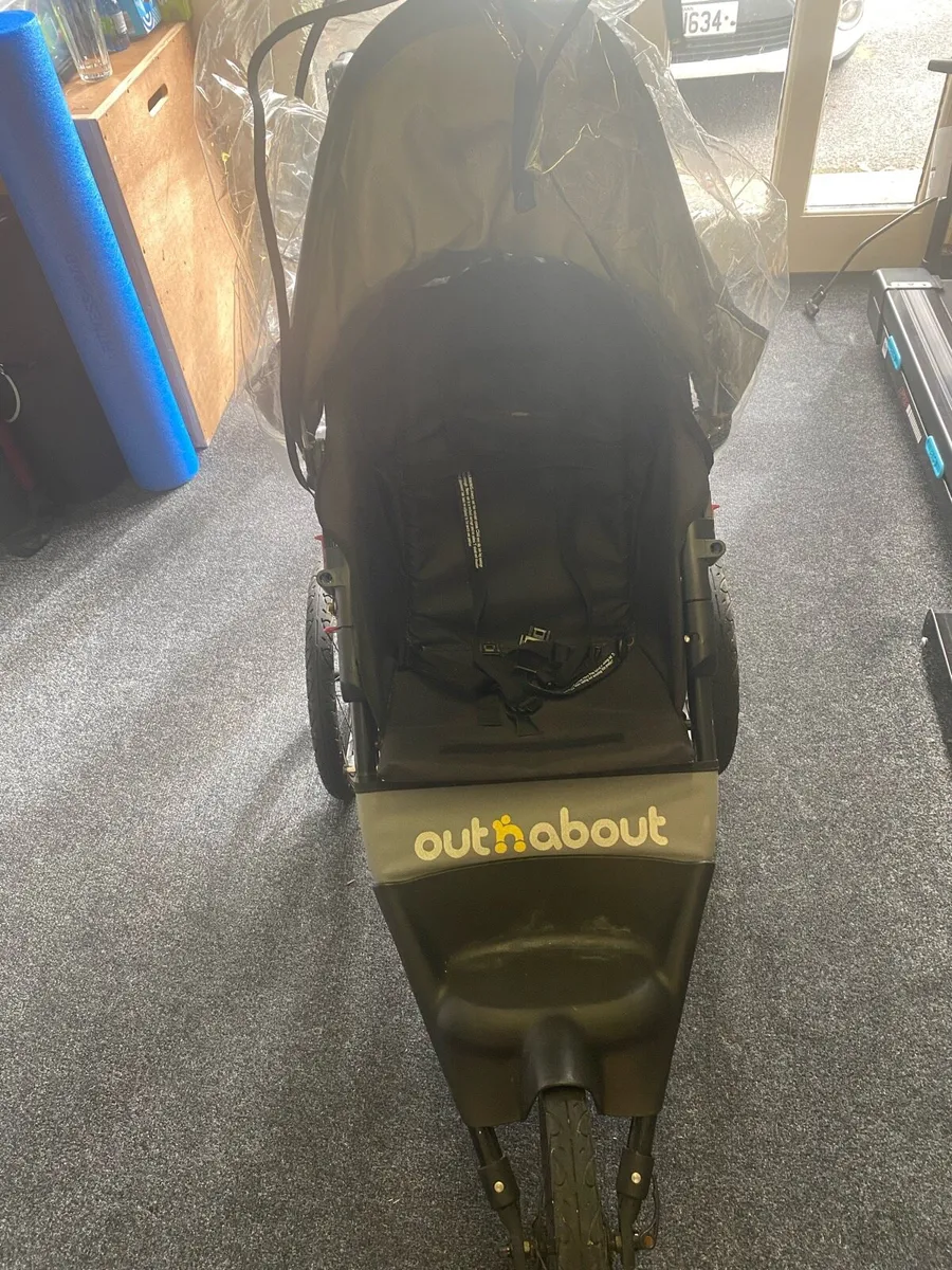 Out and About running buggy - Image 1