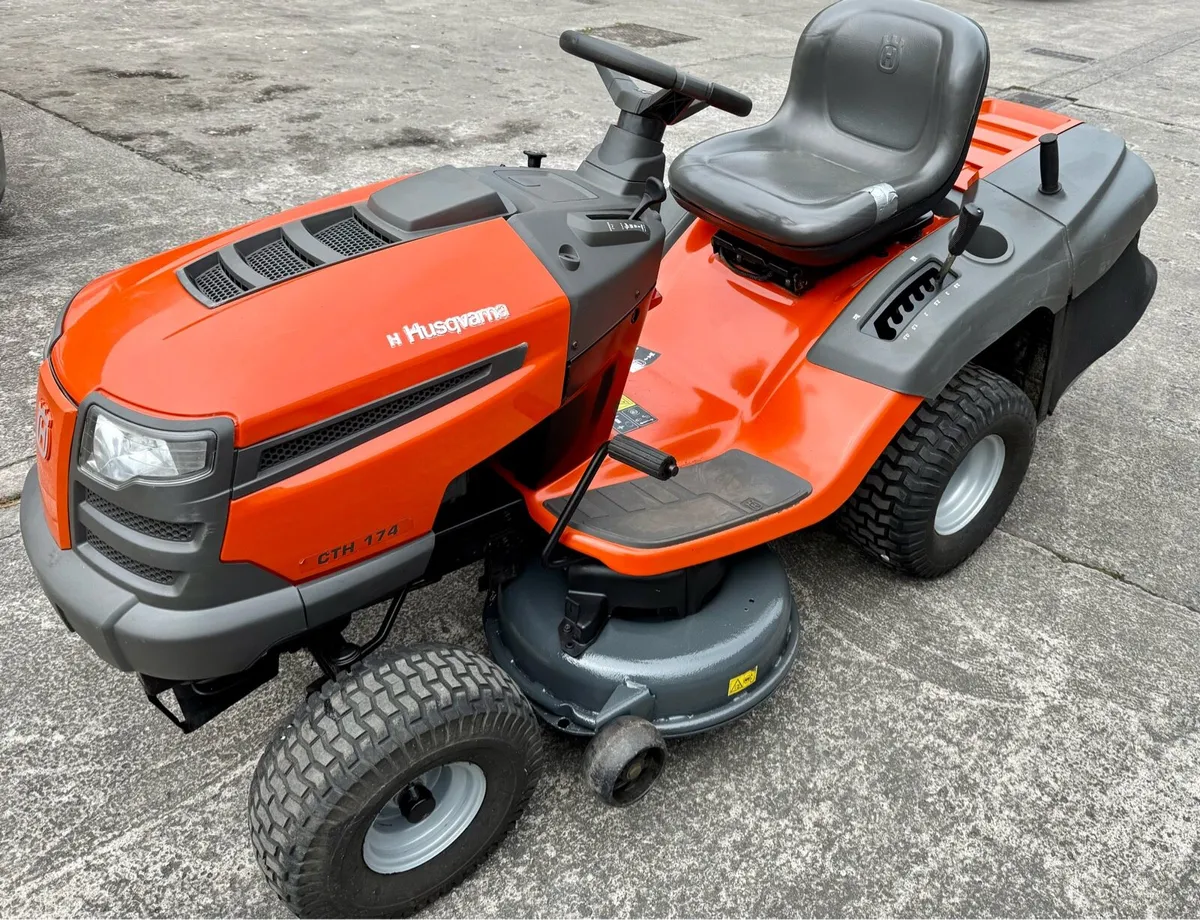 Ride on Husgvarna CTH174 - Image 2