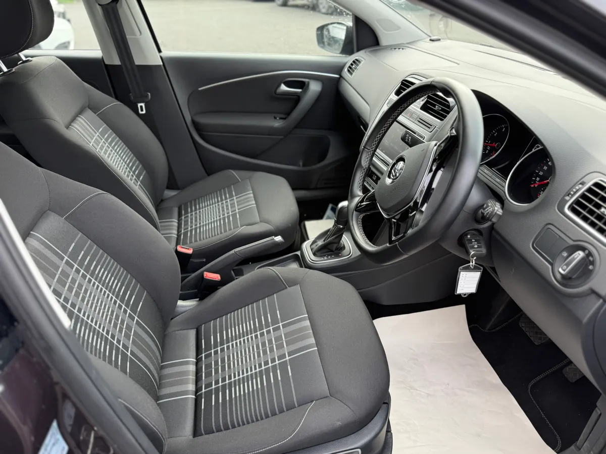 2015 VW Polo 1.2 Petrol Auto,14k km only low km - Image 3