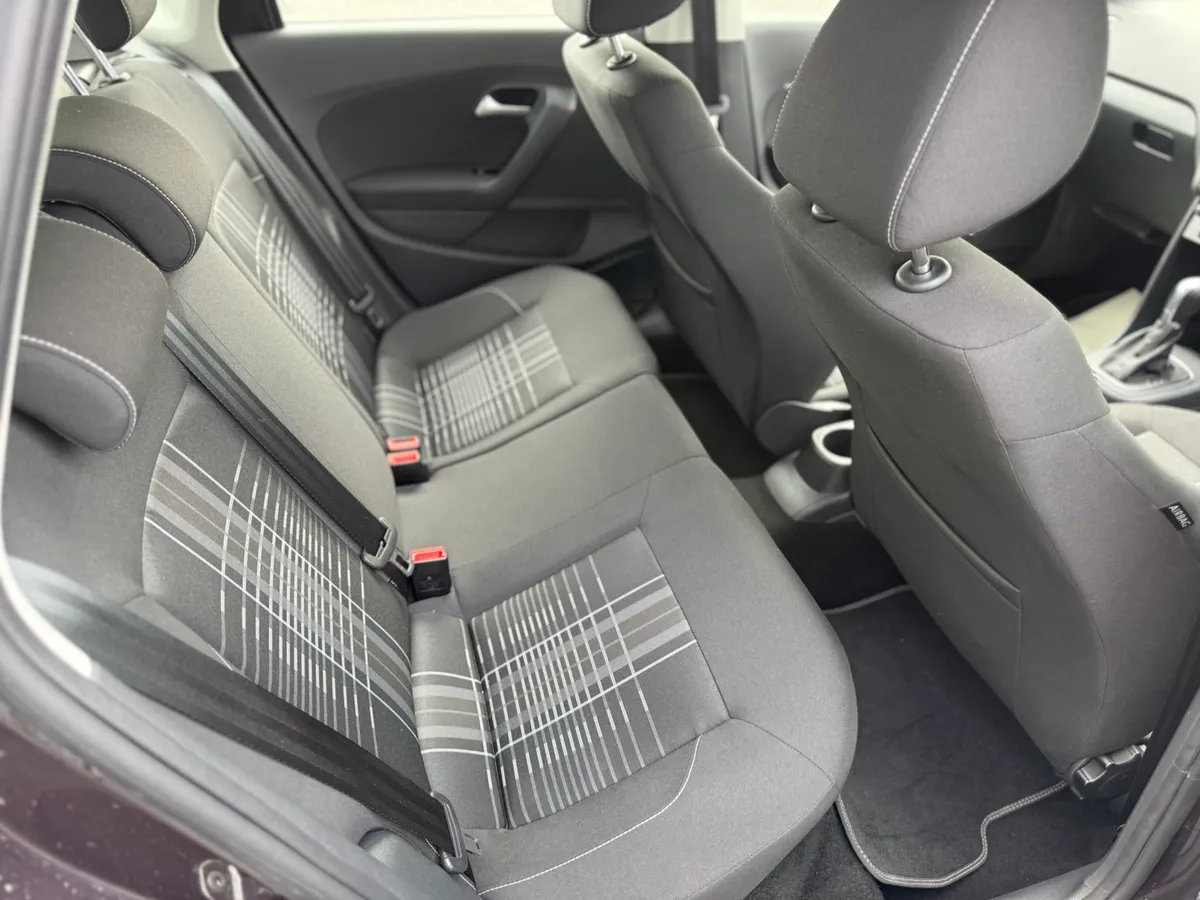 2015 VW Polo 1.2 Petrol Auto,14k km only low km - Image 4