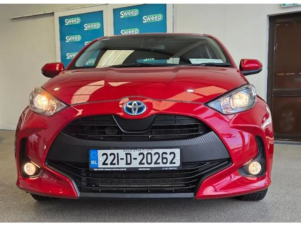Toyota Yaris Hybrid Luna 4DR Auto - Image 2