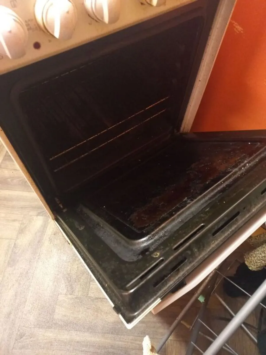 Freestanding 50cm white Cooker free to take away - Image 2
