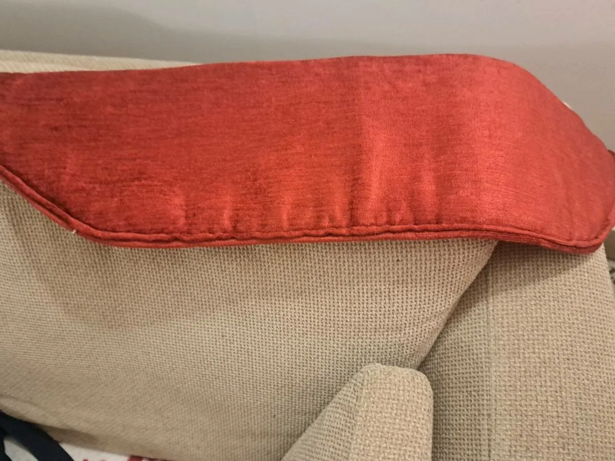 Curtains - Image 3