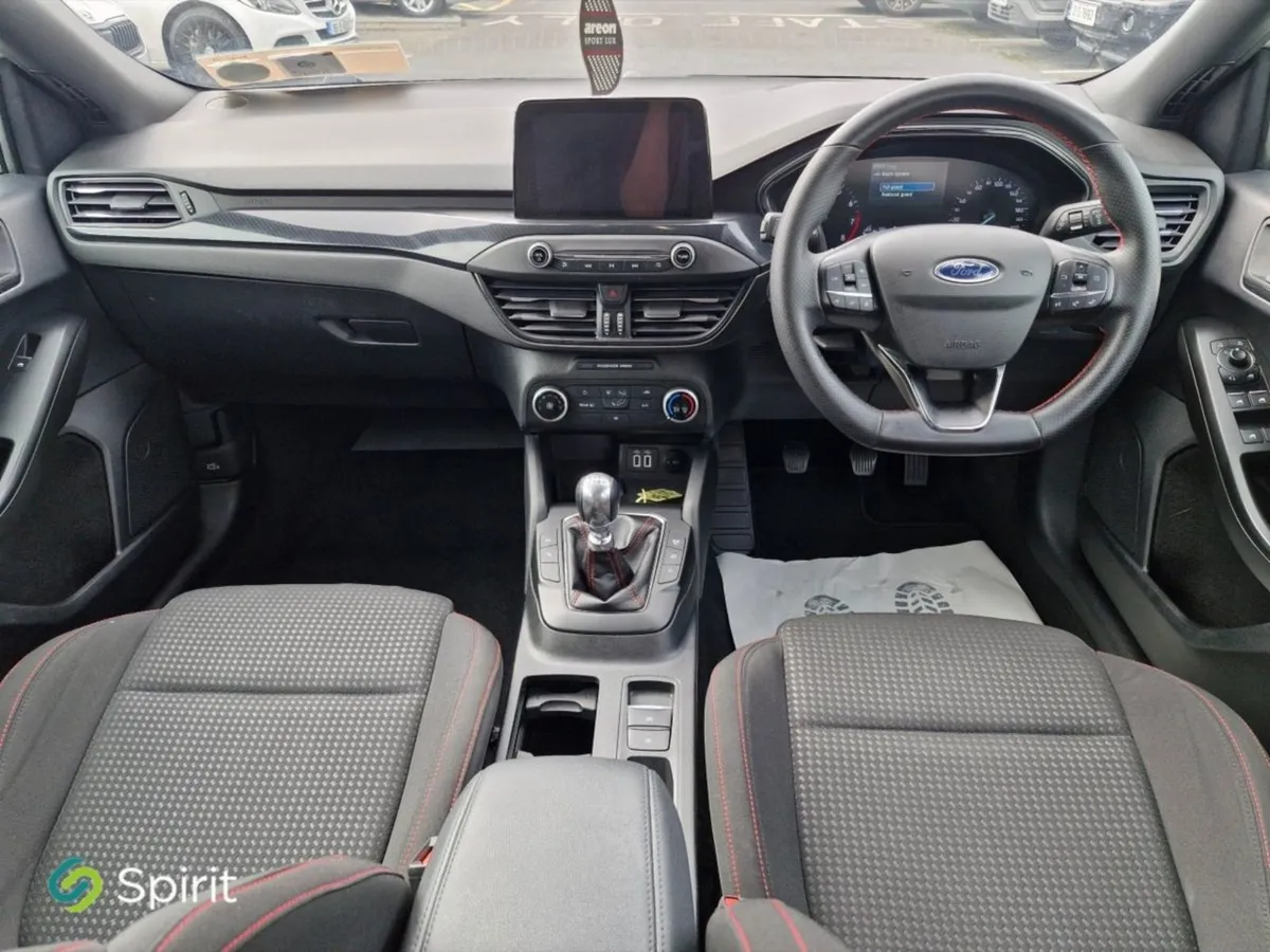 Ford Focus 1.0t Ecoboost Hybrid 125PS St-line - Image 4