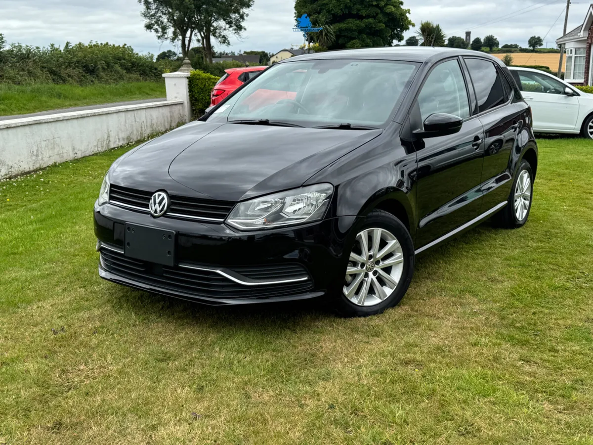 161 Volkswagen Golf Premium Edition - Image 2