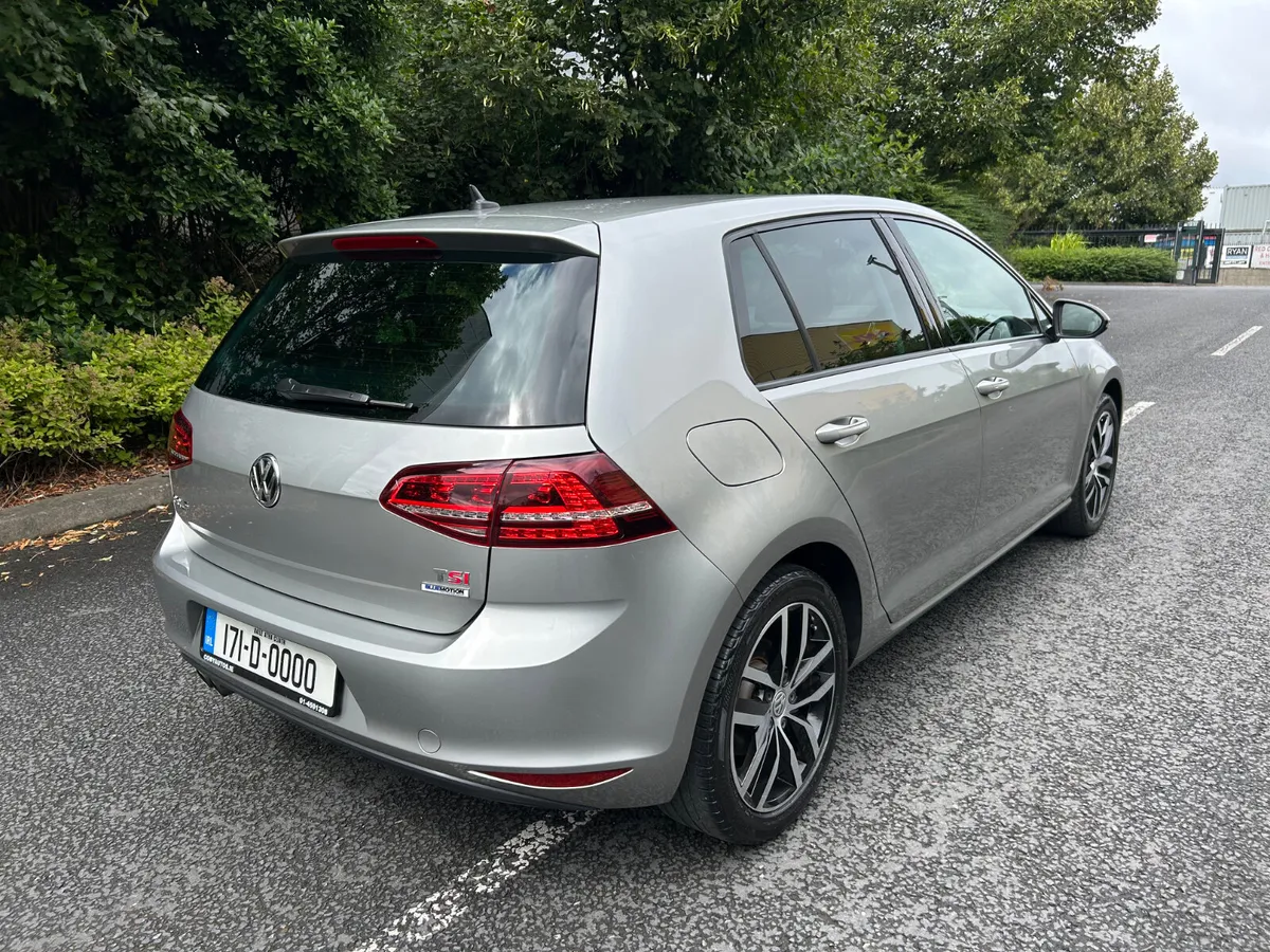 Volkswagen Golf 2017 Highline - Image 2