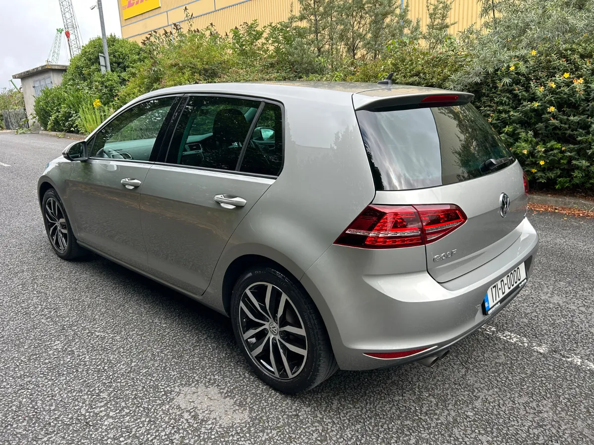 Volkswagen Golf 2017 Highline - Image 3