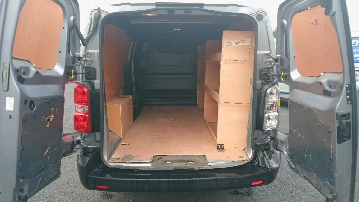 2023 Vauxhall Vivaro 2.0hdi £10k+ - Image 2
