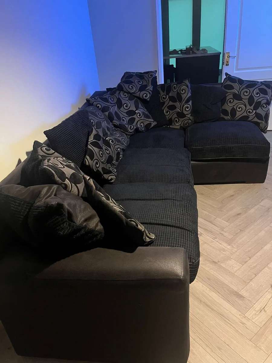 Corner Sofa and footstool - Image 3