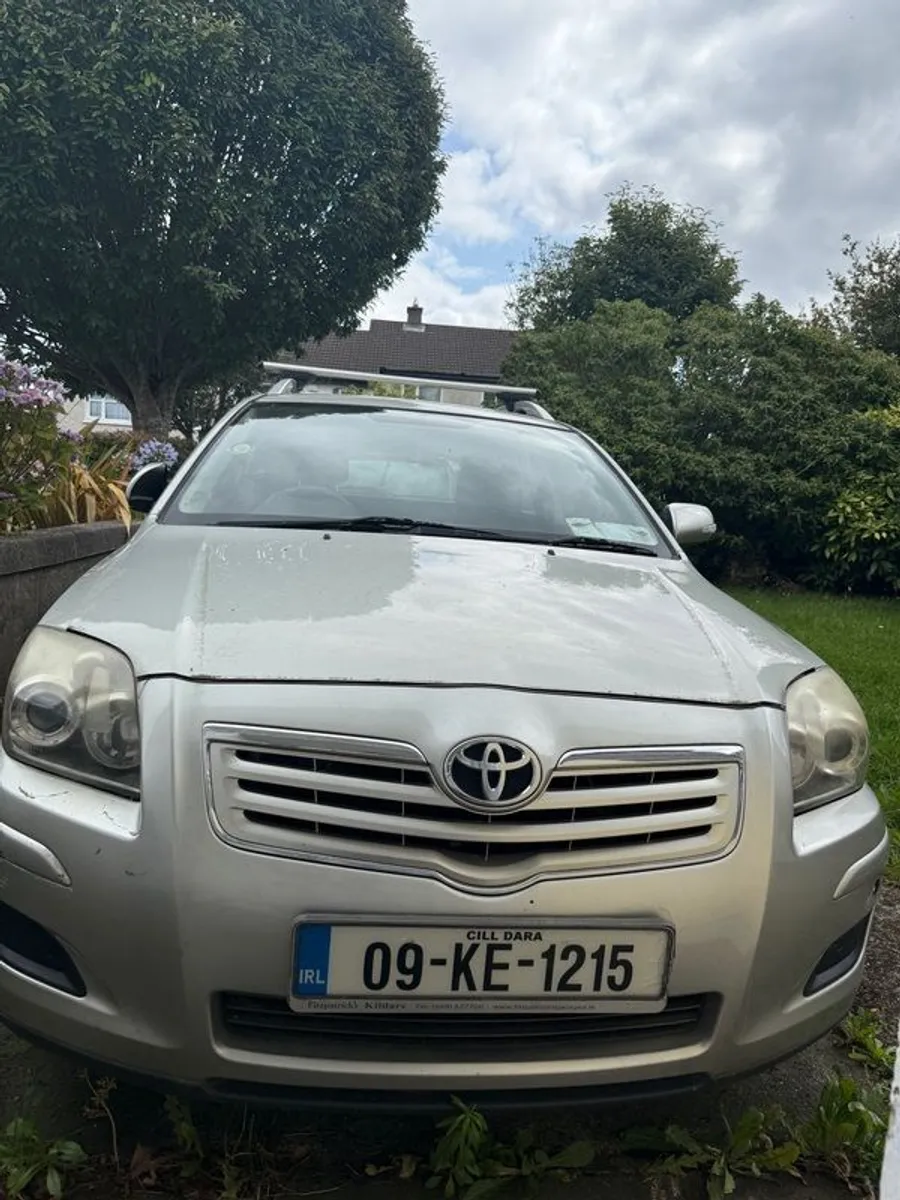 2009 Toyota Avensis - Image 2