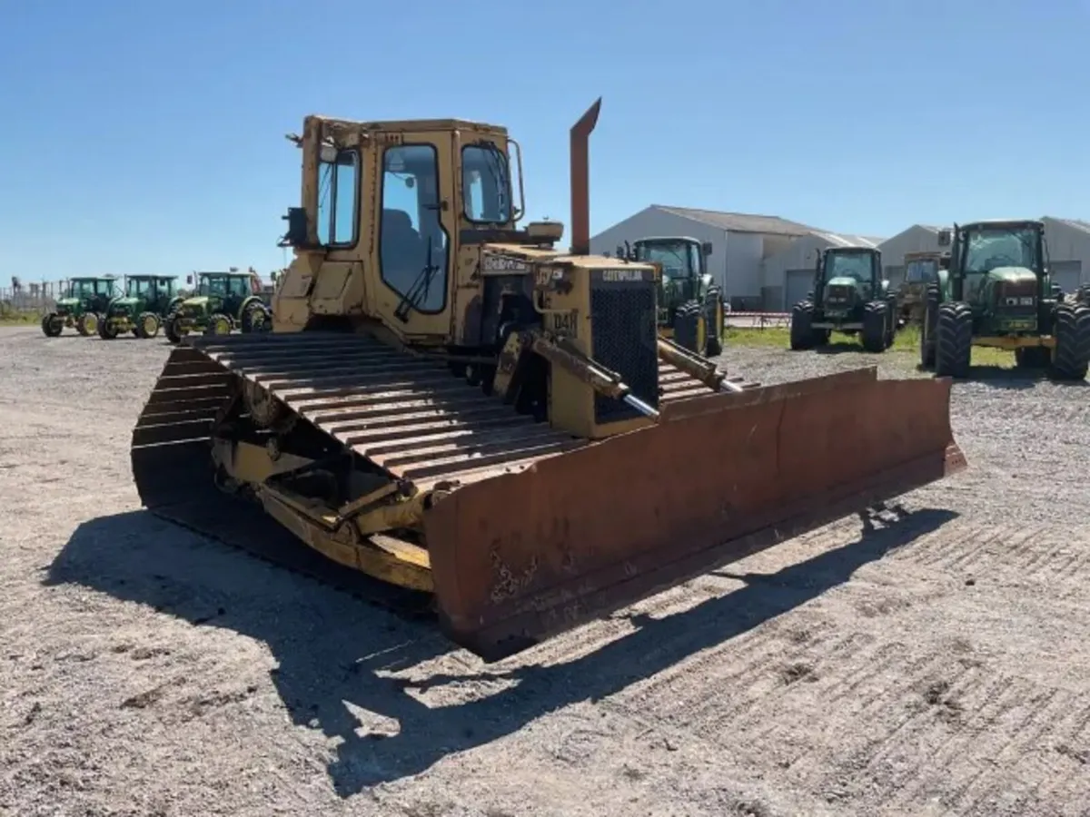 Caterpillar D4H Series 2 For Auction - Image 1