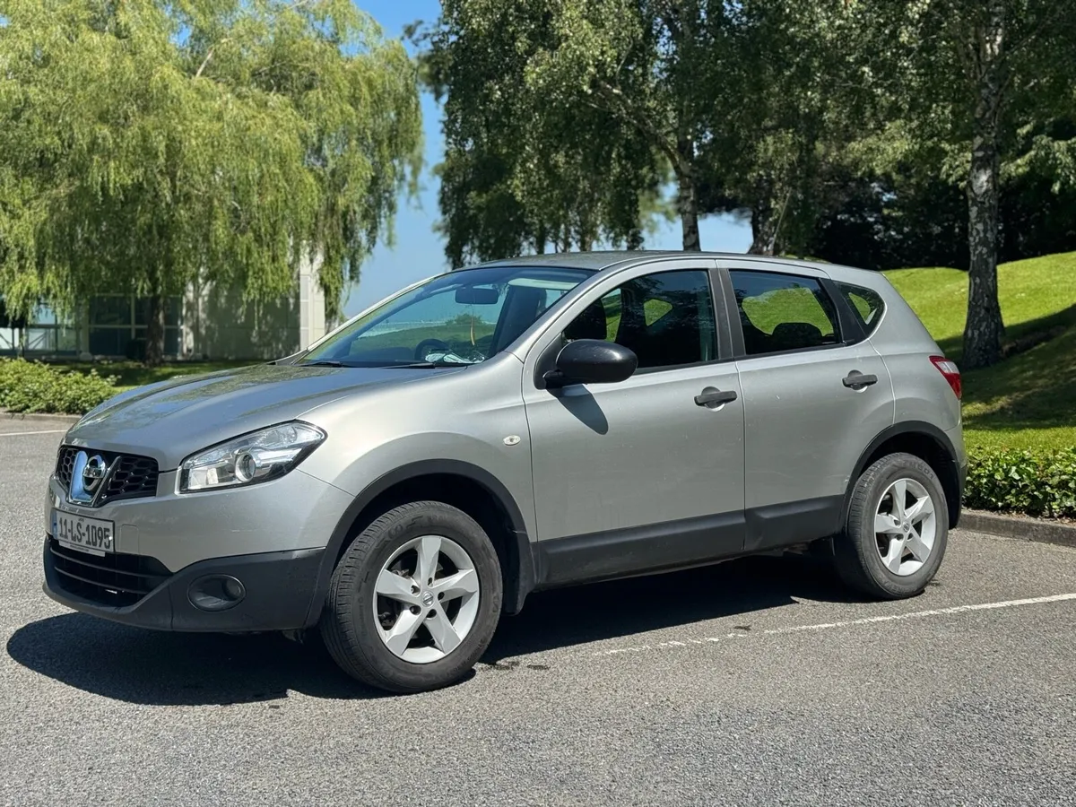 Nissan Qashgai 1.6 petrol  low miles 124 000km - Image 1