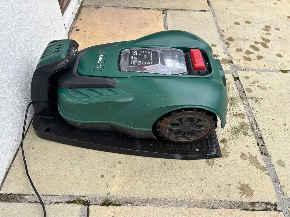 Robot lawn mower - Image 2