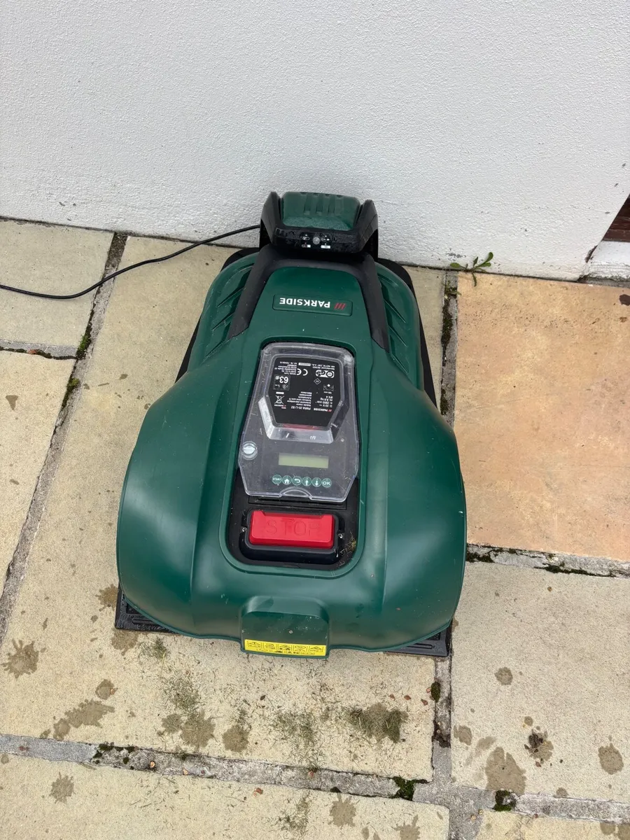 Robot lawn mower - Image 3