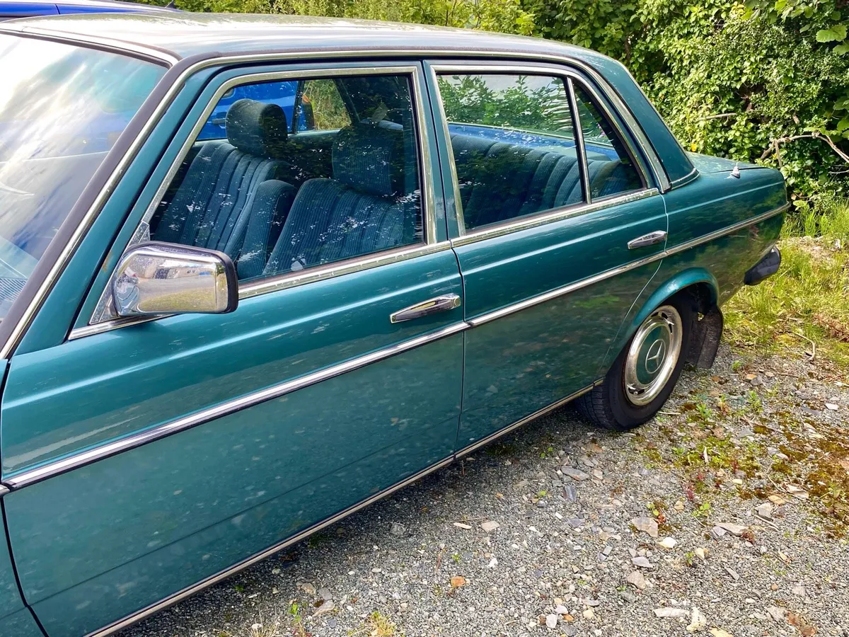 Mercedes Benz 200 - Image 4