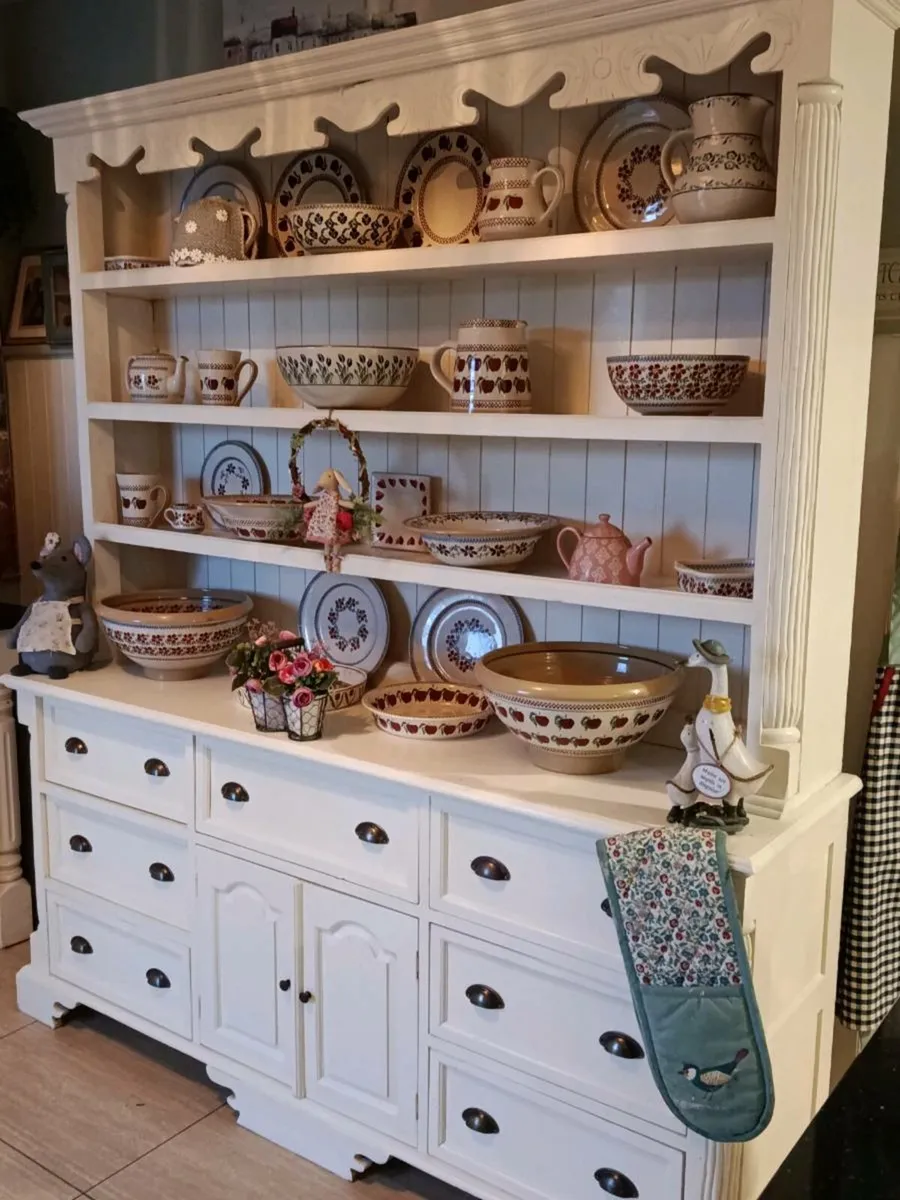 Solid kitchen dresser delivery arranged - Image 1