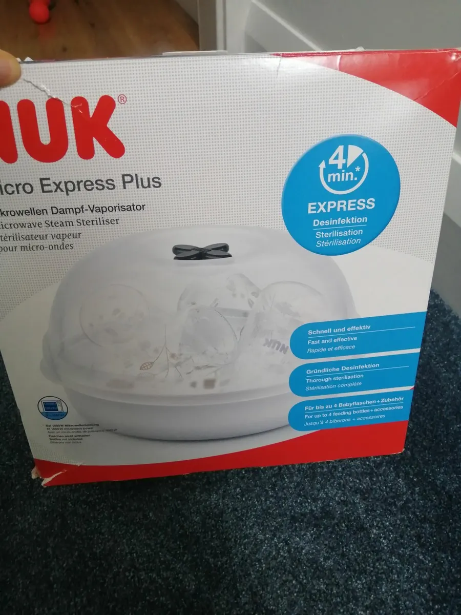 Sterilizer for the microwave