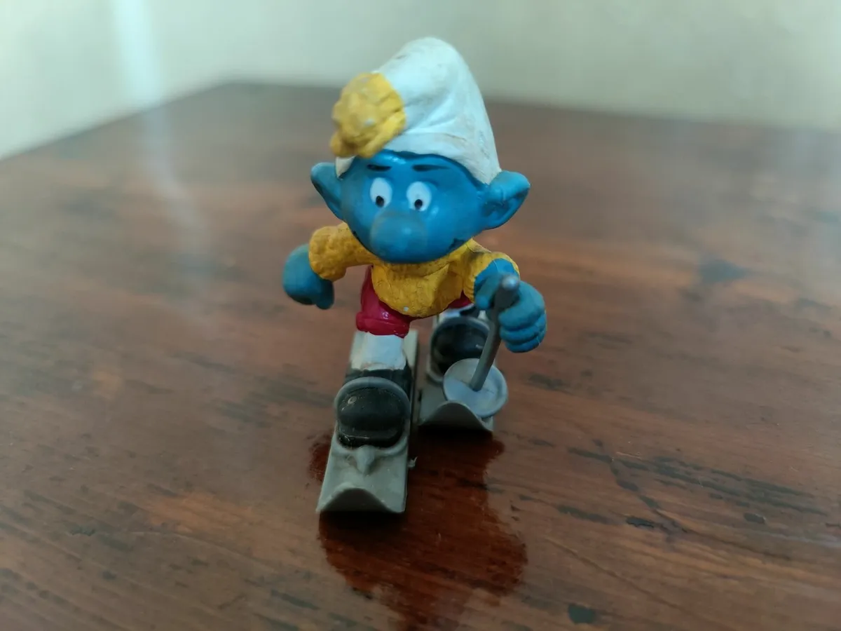Vintage Sports Smurf: Ice Hockey & Skier (each) - Image 2