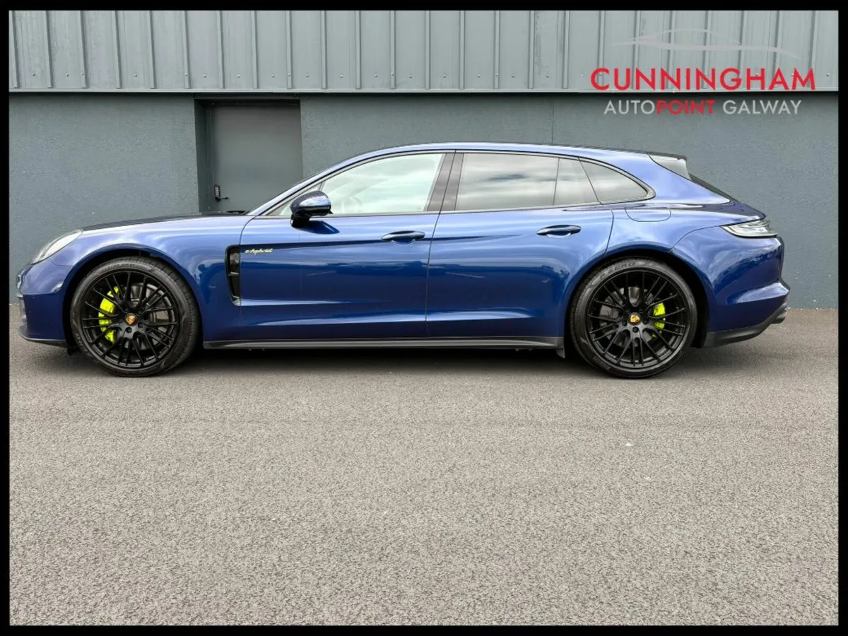 Porsche Panamera e-hybrid Sport Turismo Platinum E - Image 4