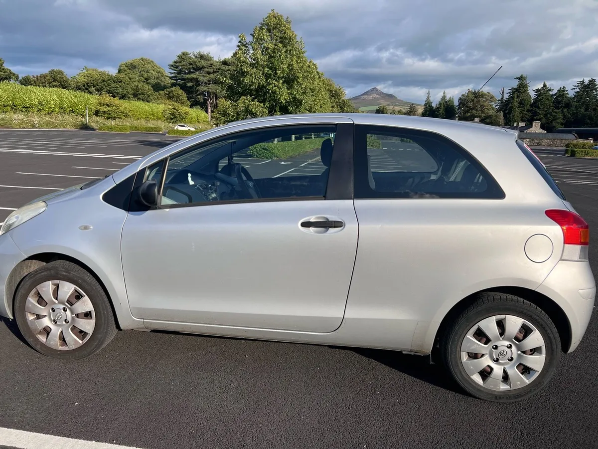 Toyota Yaris 2009 / 71000 miles/ Low mileage - Image 2