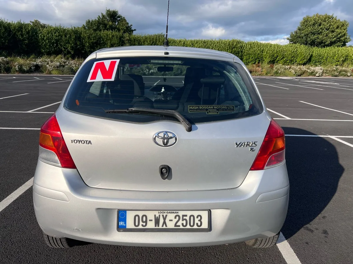 Toyota Yaris 2009 / 71000 miles/ Low mileage - Image 3