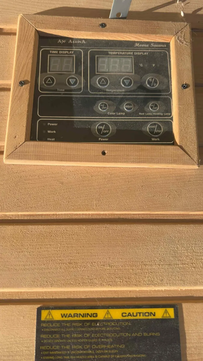 Infrared Sauna with built in radio and speakers - Image 4