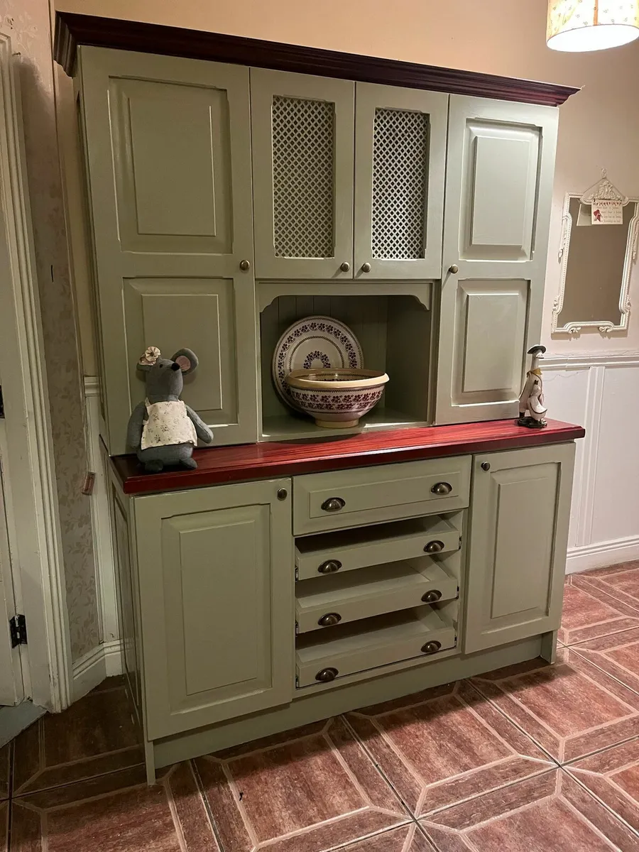 Kitchen dresser delivery arranged - Image 2