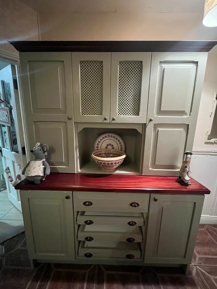 Kitchen dresser delivery arranged - Image 3