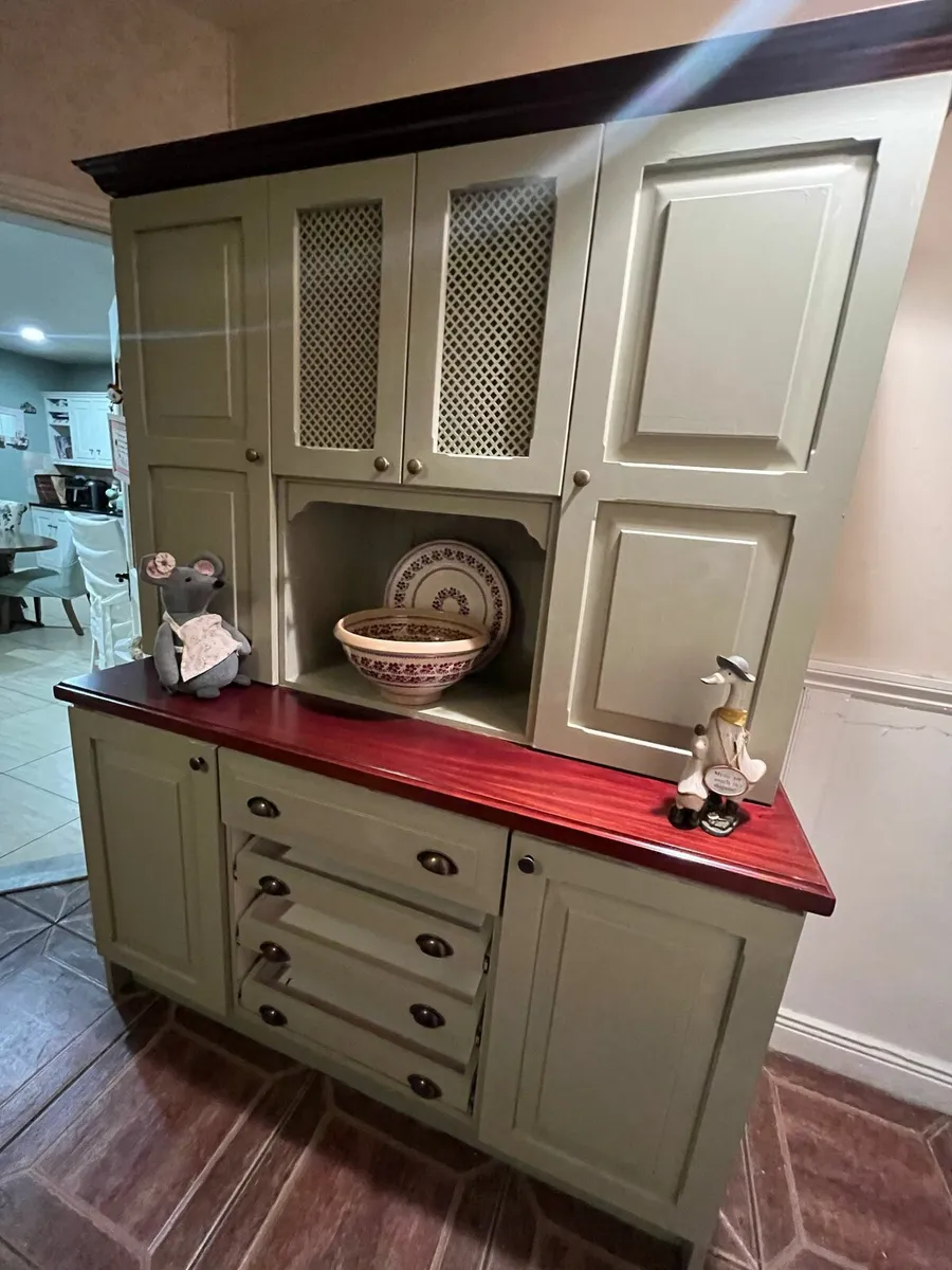 Kitchen dresser delivery arranged - Image 4