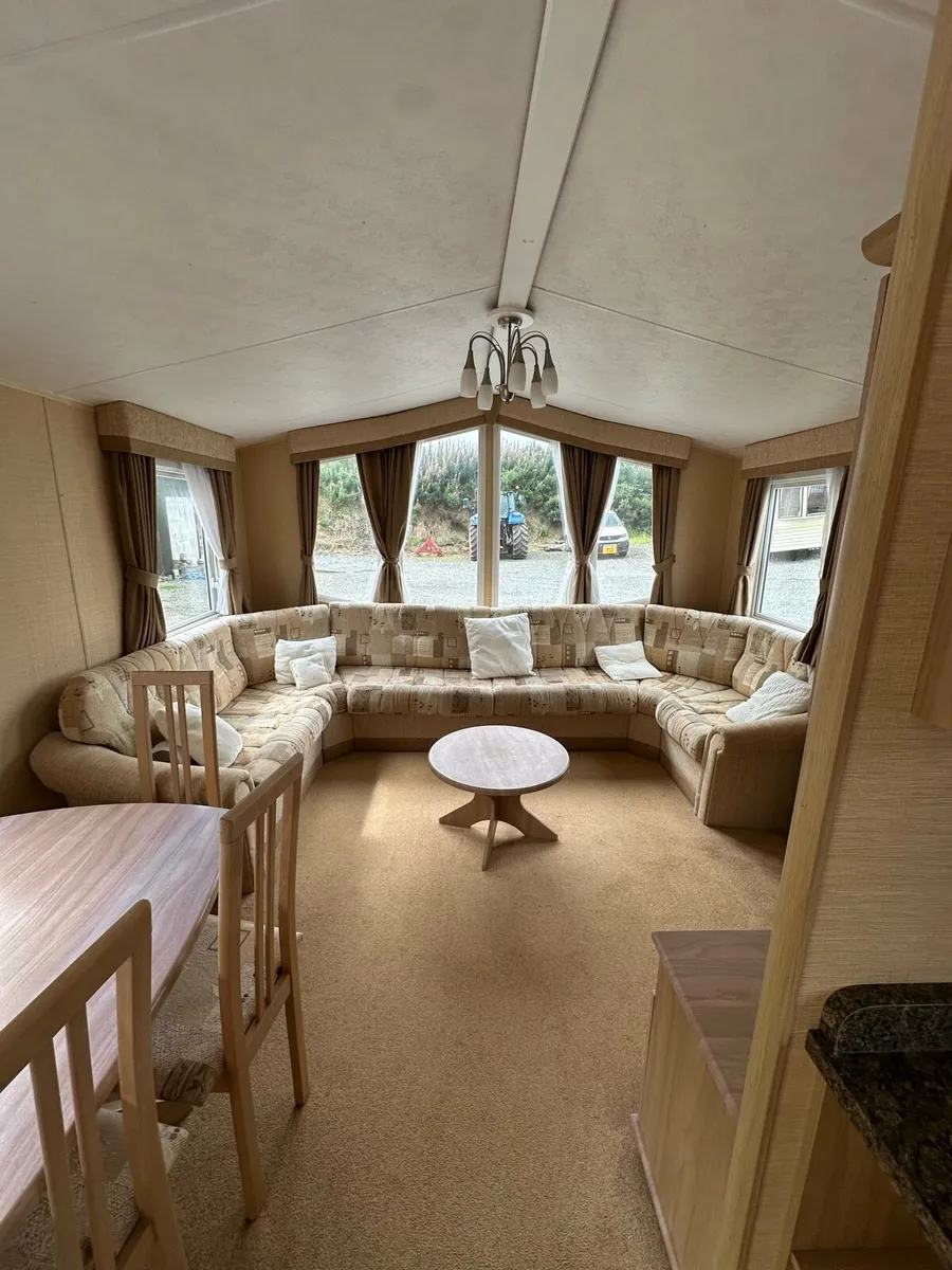 Willerby Leven 38 x 12 x 3 (Immaculate) 🤩 - Image 2