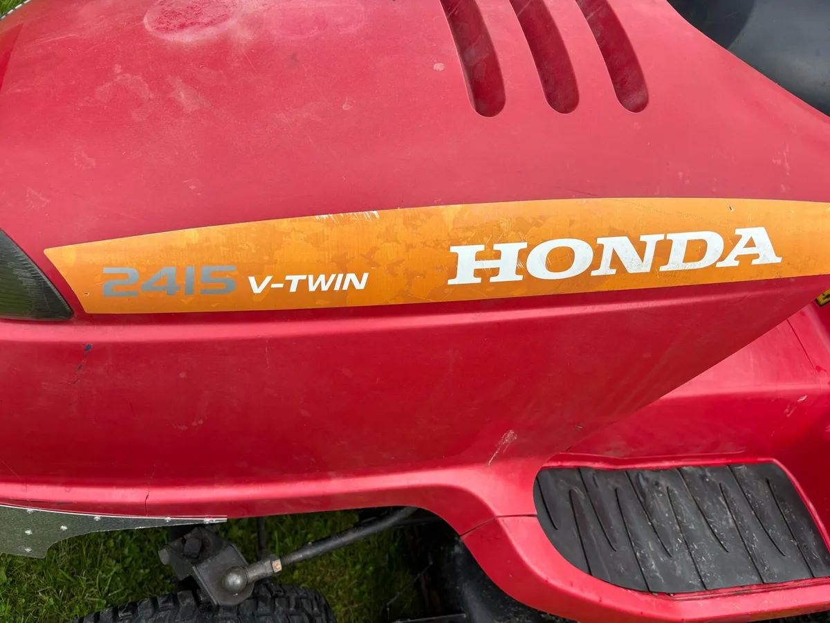 Honda ride on mower - Image 4