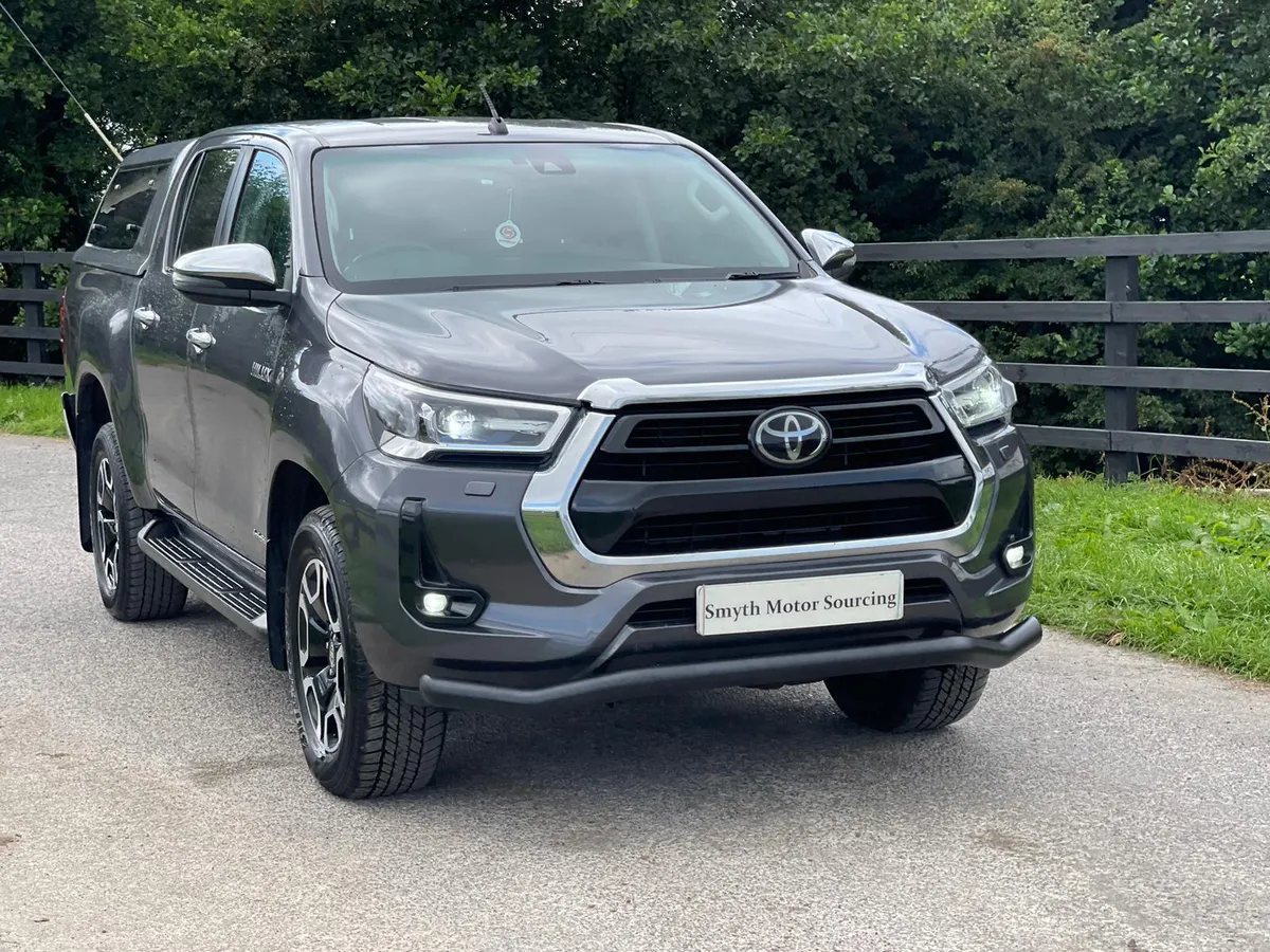 212 Toyota Hilux Invincible Auto****Beauty - Image 3