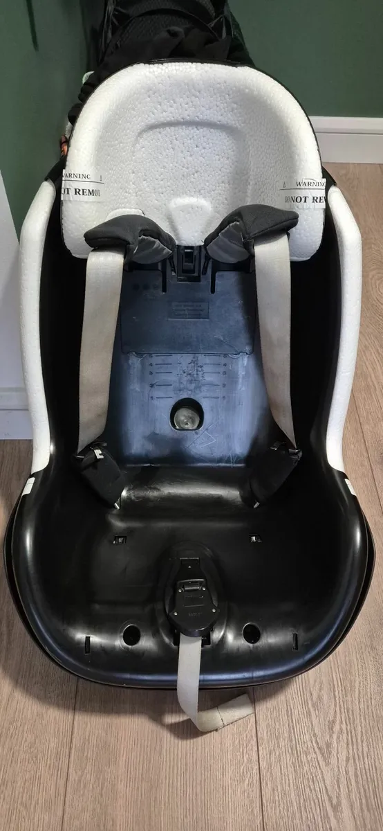 Car seat Maxi Cosi with Isofix - Image 2
