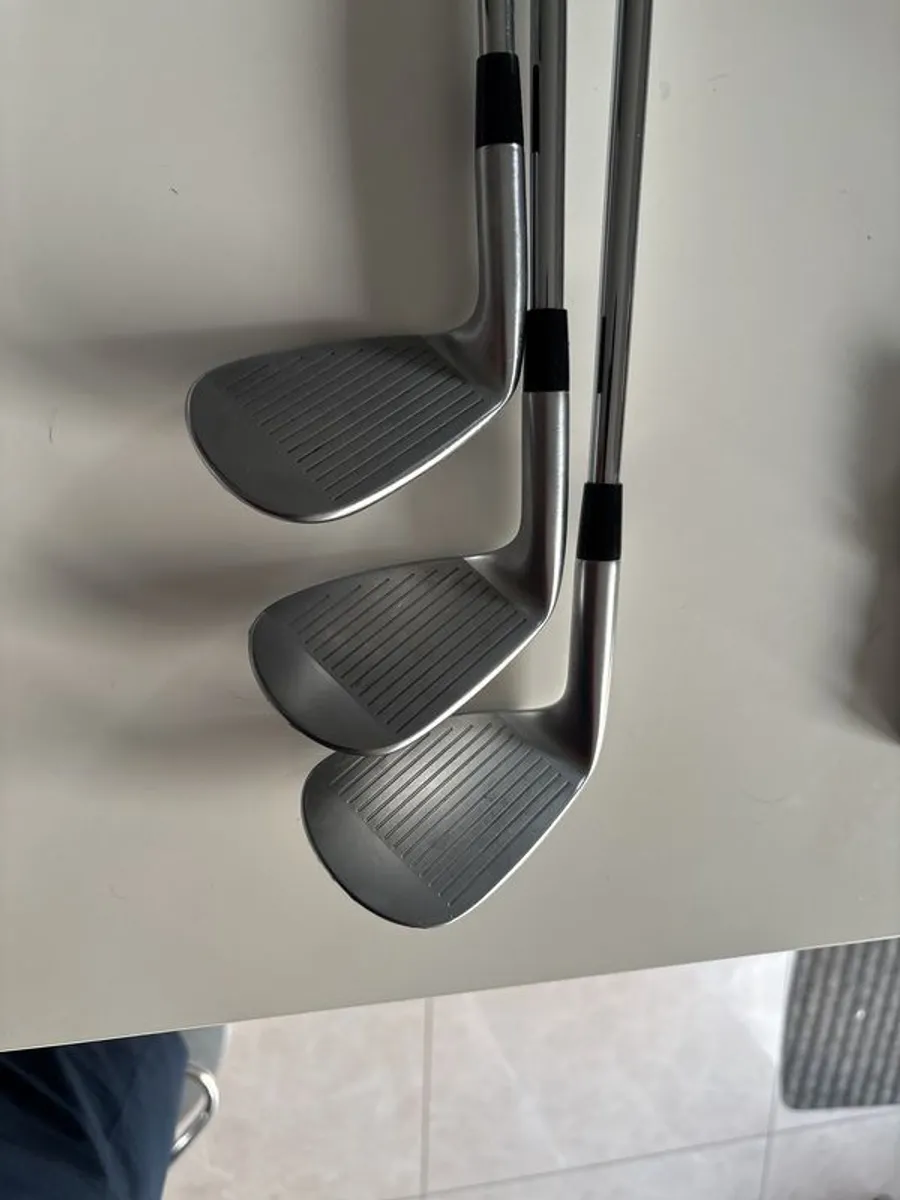 Mizuno 923 forged 6-sand wedge - Image 3