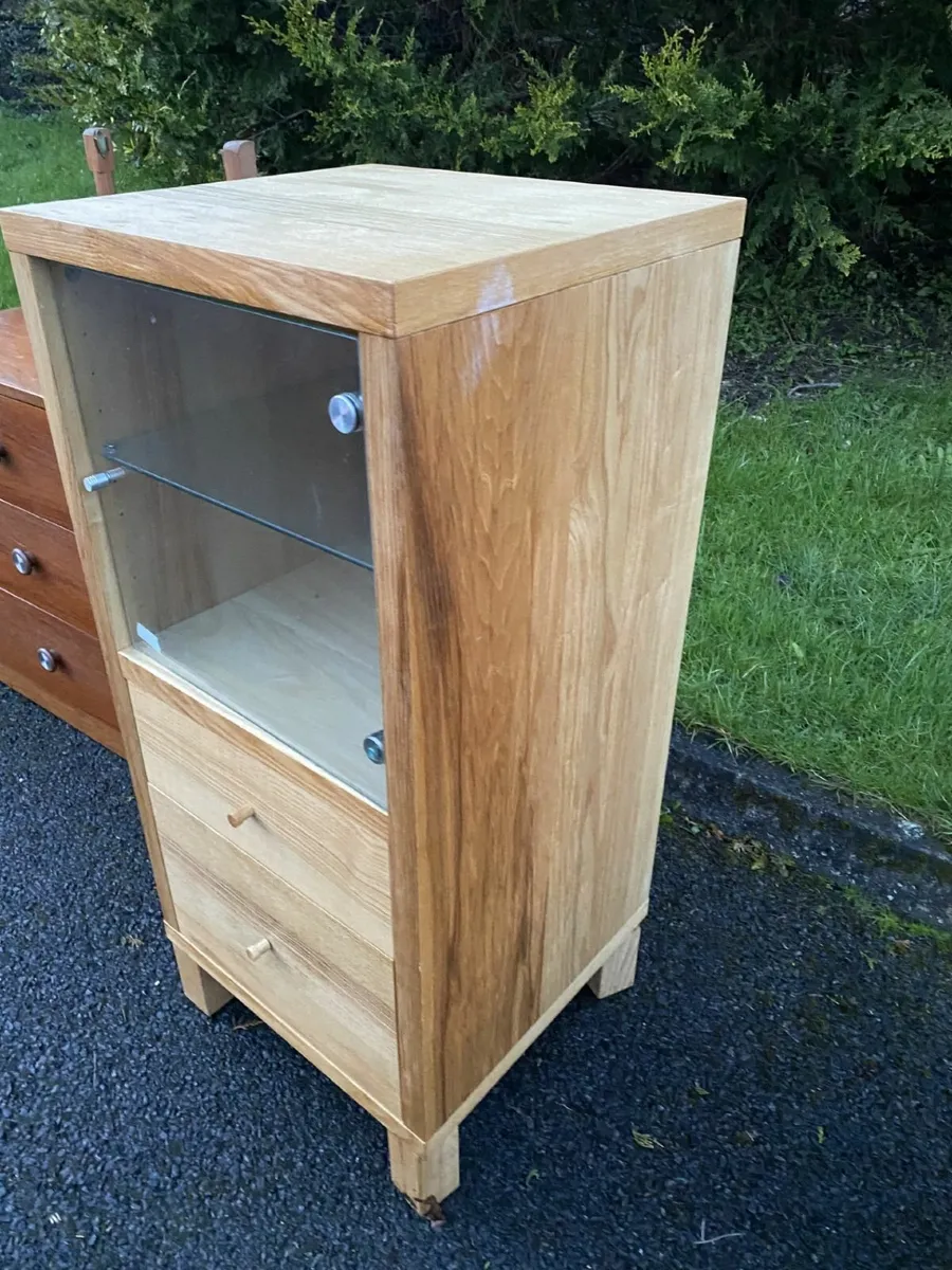 Display Cabinet - Image 1