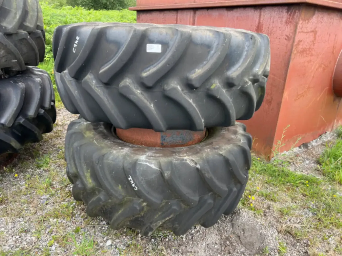 Over 50 Pairs of Tractor Dual Tyres for Auction - Image 4