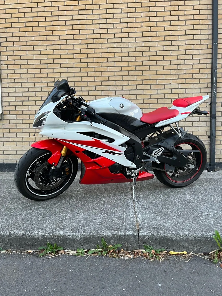 Yamaha R6 2007 - Image 2
