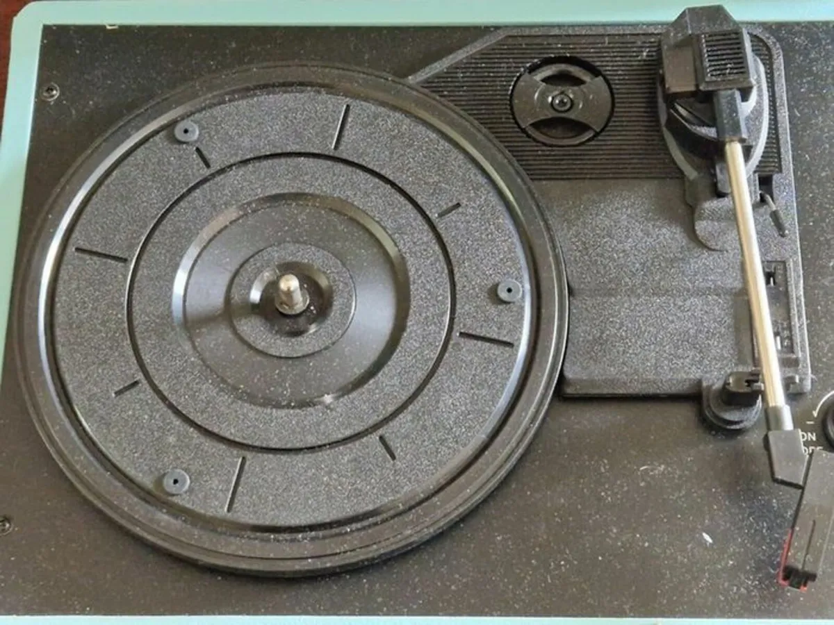 AKAI Retro Record Player, Model A60024 - Image 2