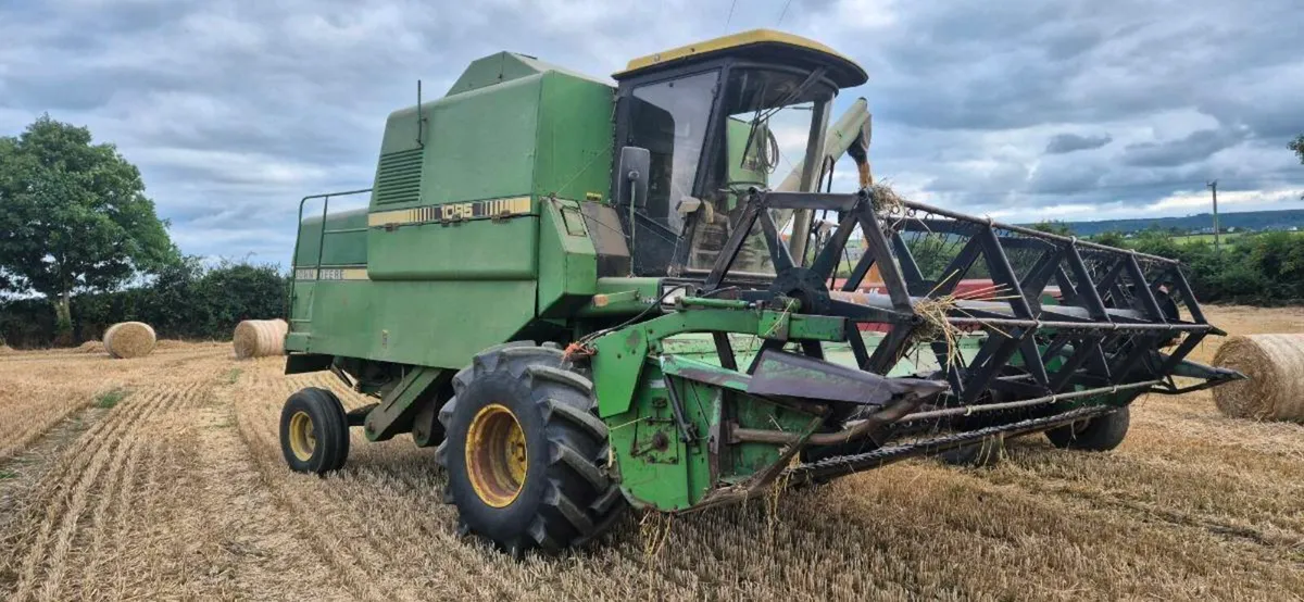 John deere combine - Image 2