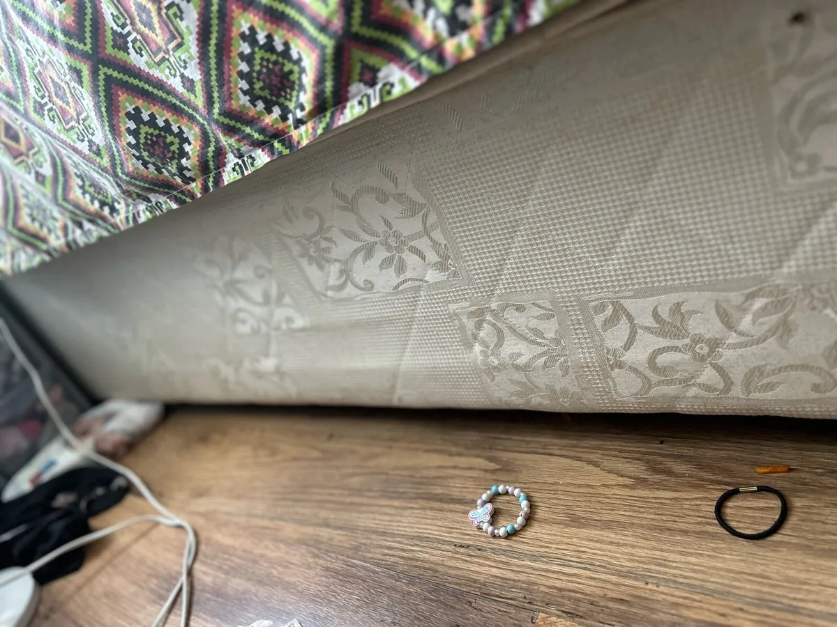 king size bed - Image 2