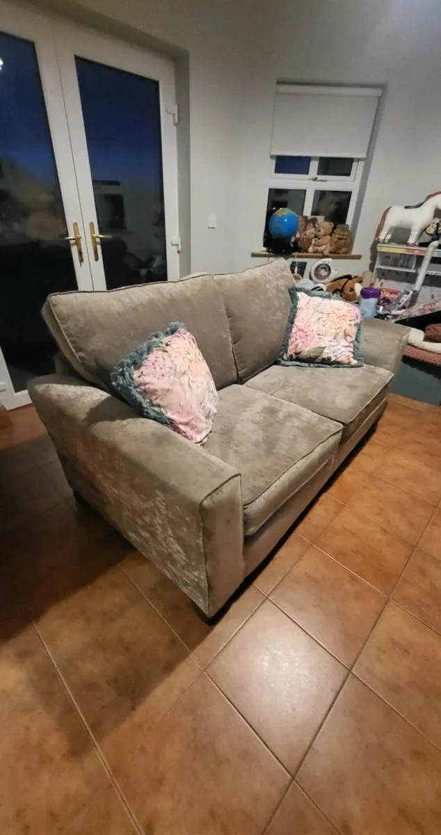 3 Seater Couch Sofa - great condition