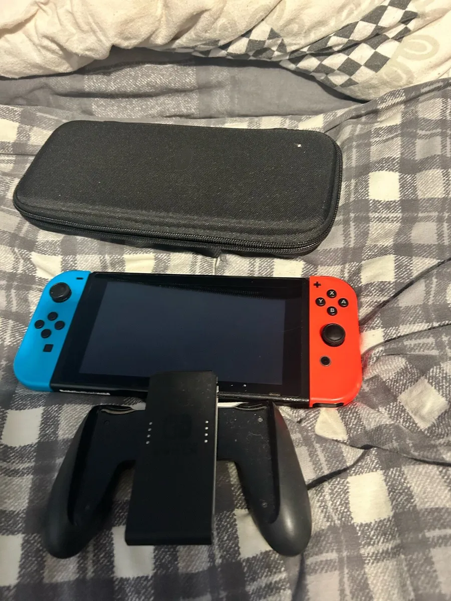 nintendo switch - Image 1