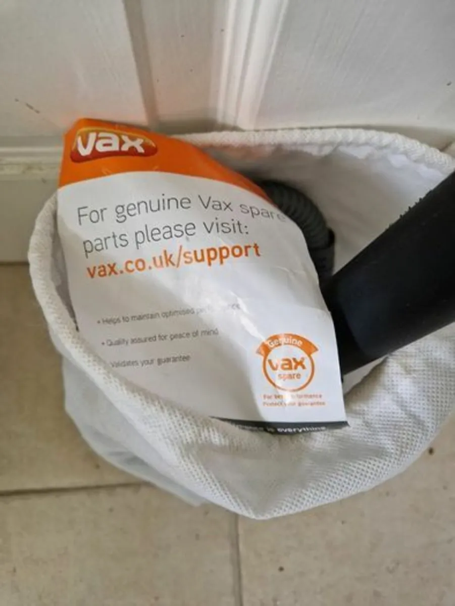 VAX Steam Mop plus Accessories & Detergent - Image 2