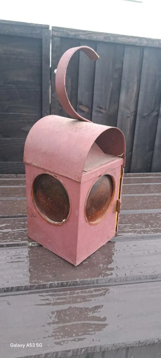 Old irish  lamp - Image 1